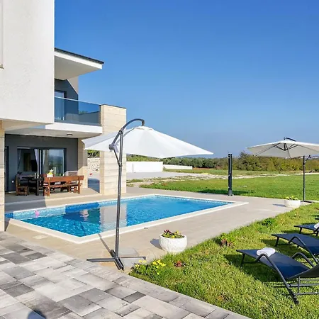 Fa Exclusive Vikendica