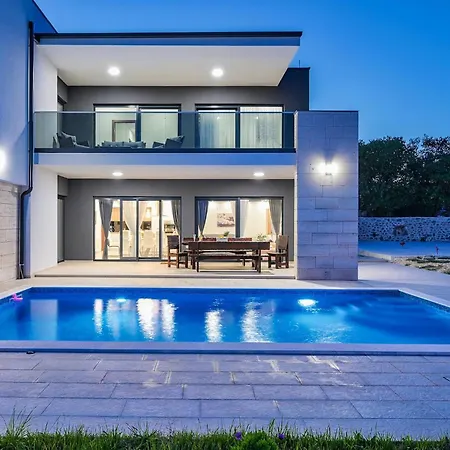 Fa Exclusive * Zadar