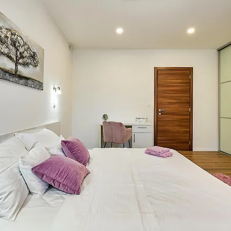 Fa Exclusive Holiday home Zadar