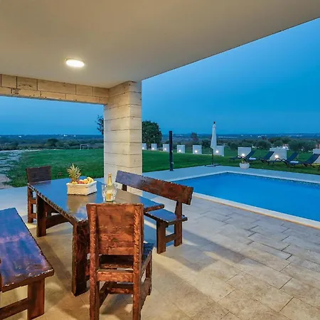 Fa Exclusive * Zadar